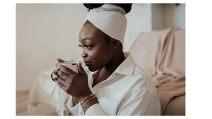 How sleep affects weight loss - busy woman relaxing before bedtime